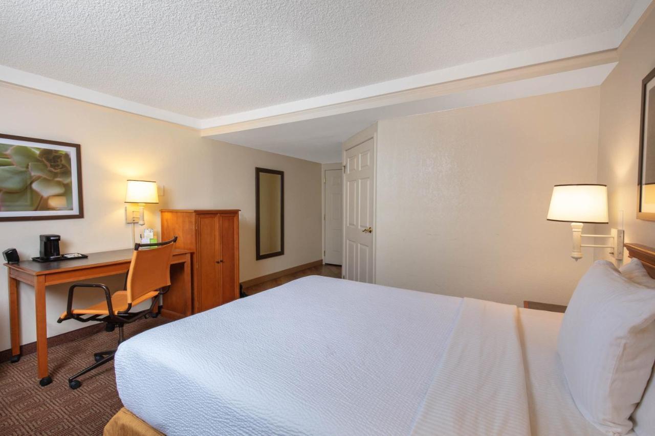 La Quinta By Wyndham Las Vegas Airport N Conv. المظهر الخارجي الصورة