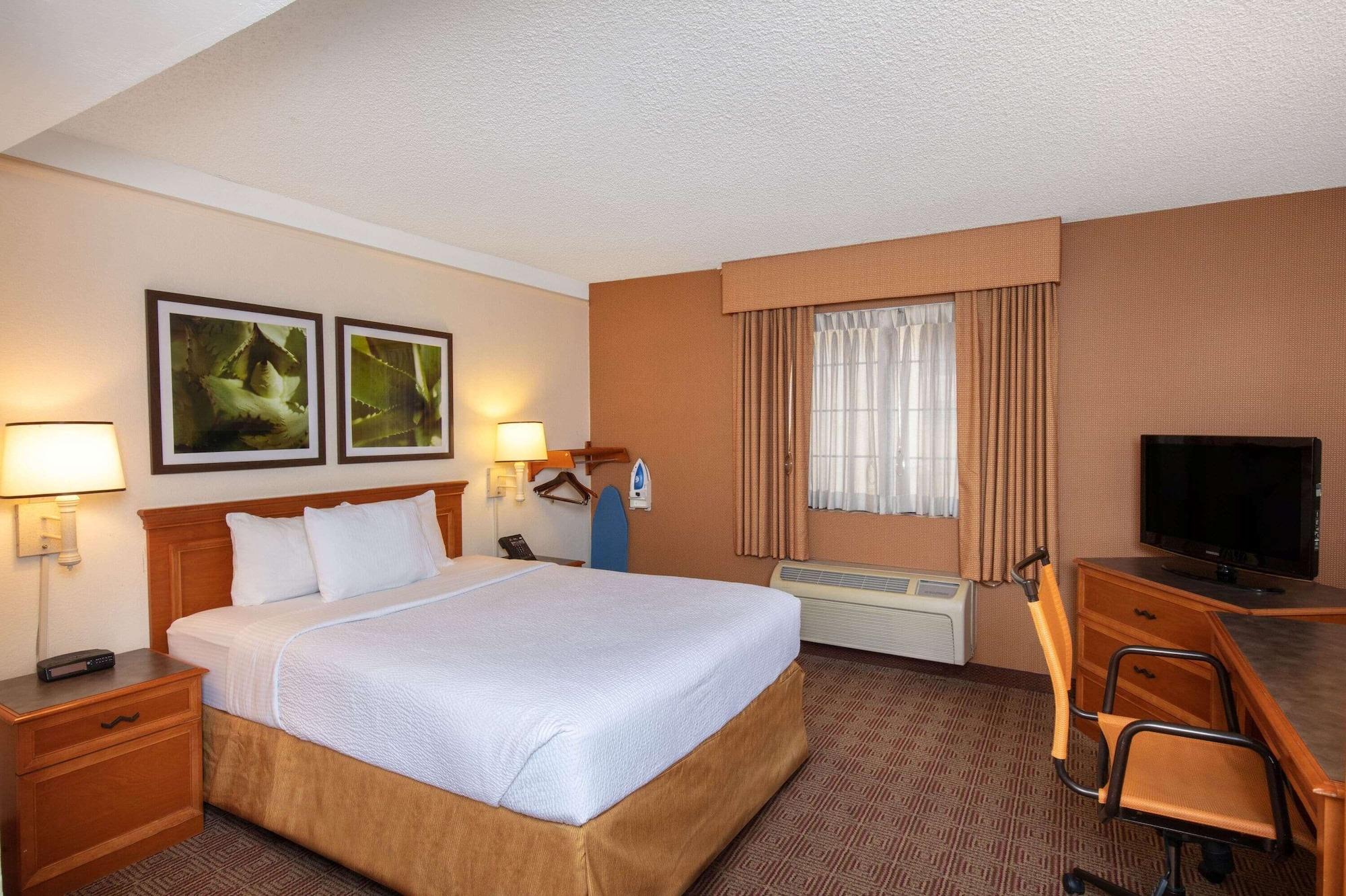 La Quinta By Wyndham Las Vegas Airport N Conv. المظهر الخارجي الصورة