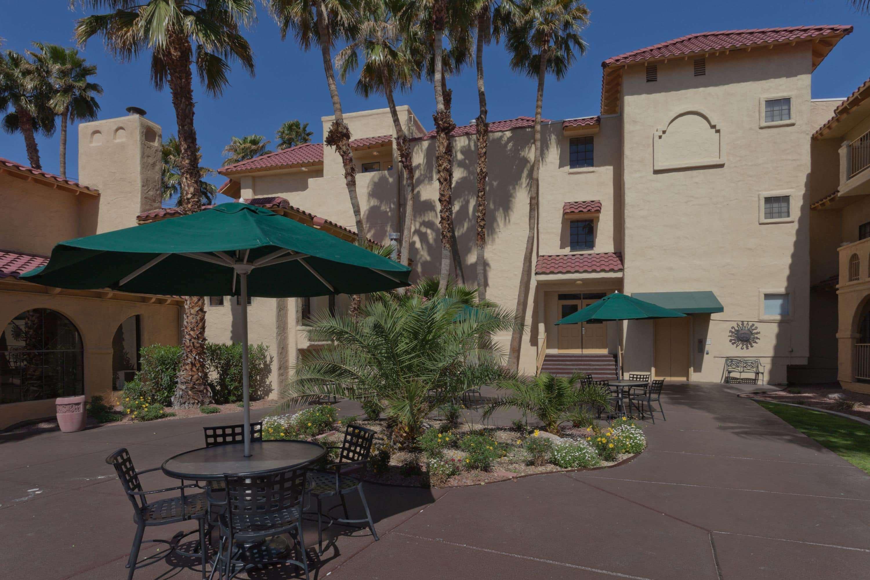 La Quinta By Wyndham Las Vegas Airport N Conv. المظهر الخارجي الصورة